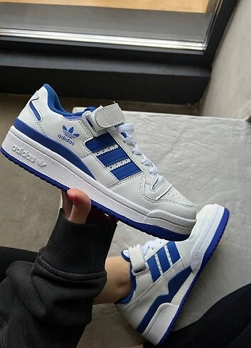 39 Beden Adidas Forum Low Lacivert spor ayakkabı sıfır magazadan etiketl
