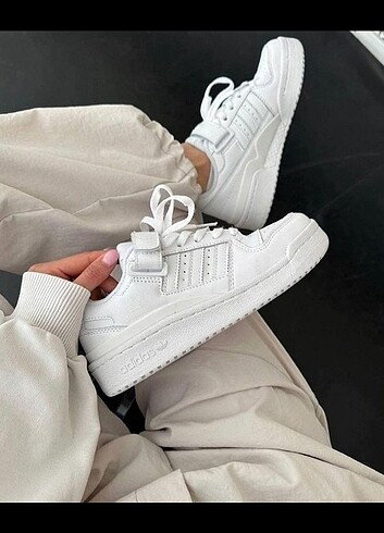 Adidas Forum Low beyaz spor ayakkabı sıfır magazadan etiketli