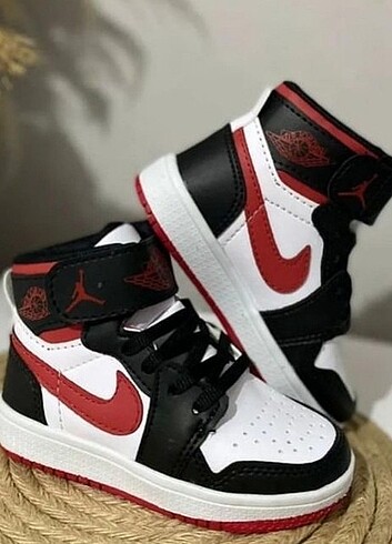 Nike ÇOCUK AIRJORDAN SPOR AYAKKABI SIFIR KUTULU MAGAZA ÜRÜNÜ