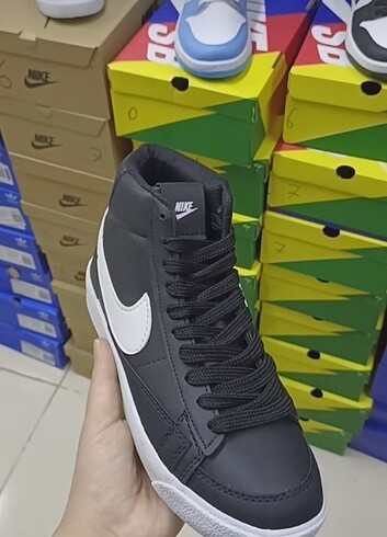 NİKE BLAZER SIFIR ÜRÜN KOKU TERLEME YAPMAZ 3 CM TOPUK BOYU