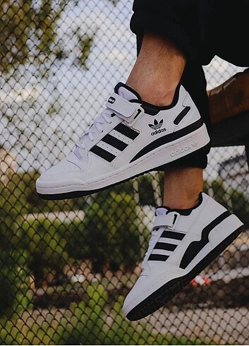 Adidas Forum Low Lacivert spor ayakkabı sıfır magazadan etiketl