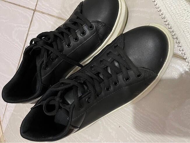 38 Beden siyah Renk Limon siyah deri kalın tabanlı sneakers
