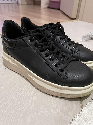 Limon Company Limon siyah deri kalın tabanlı sneakers