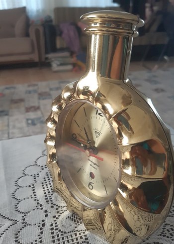 Beden Kurmalı Masa Saati