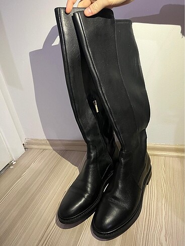 guess siyah çizme