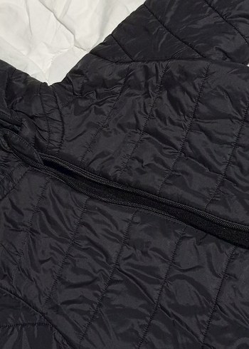 Kapüşonlu Siyah Çocuk Mont - Görsel 2