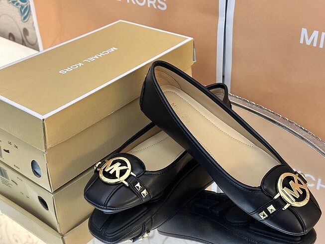37 Beden Michael Kors Siyah Babet