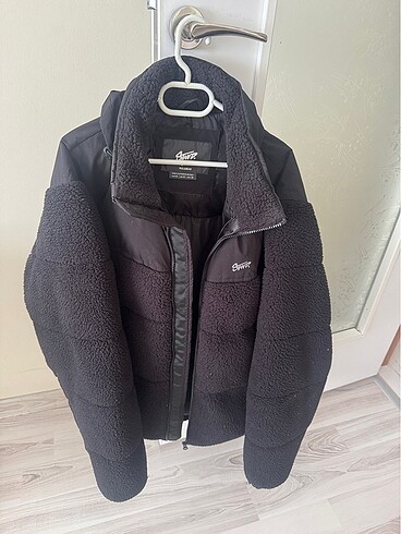 Pull and Bear Yünlü Mont