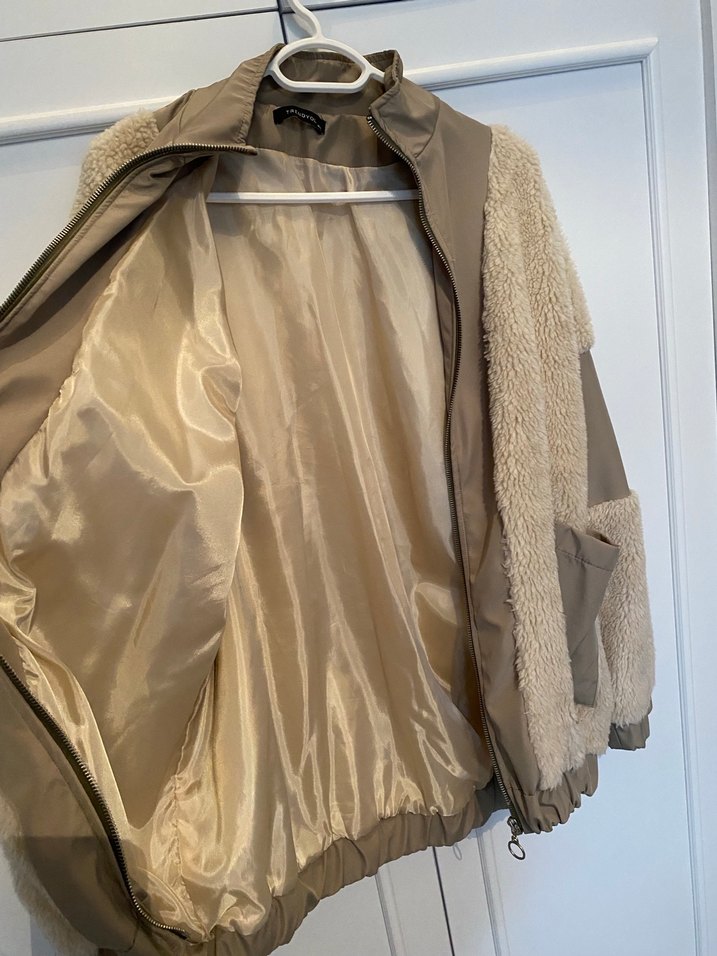 Krem haki peluş mont - Görsel 3