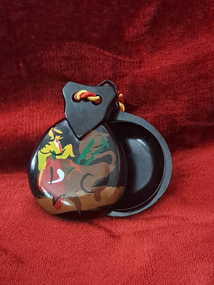 İspanyol el boyama castanyet - Görsel 2