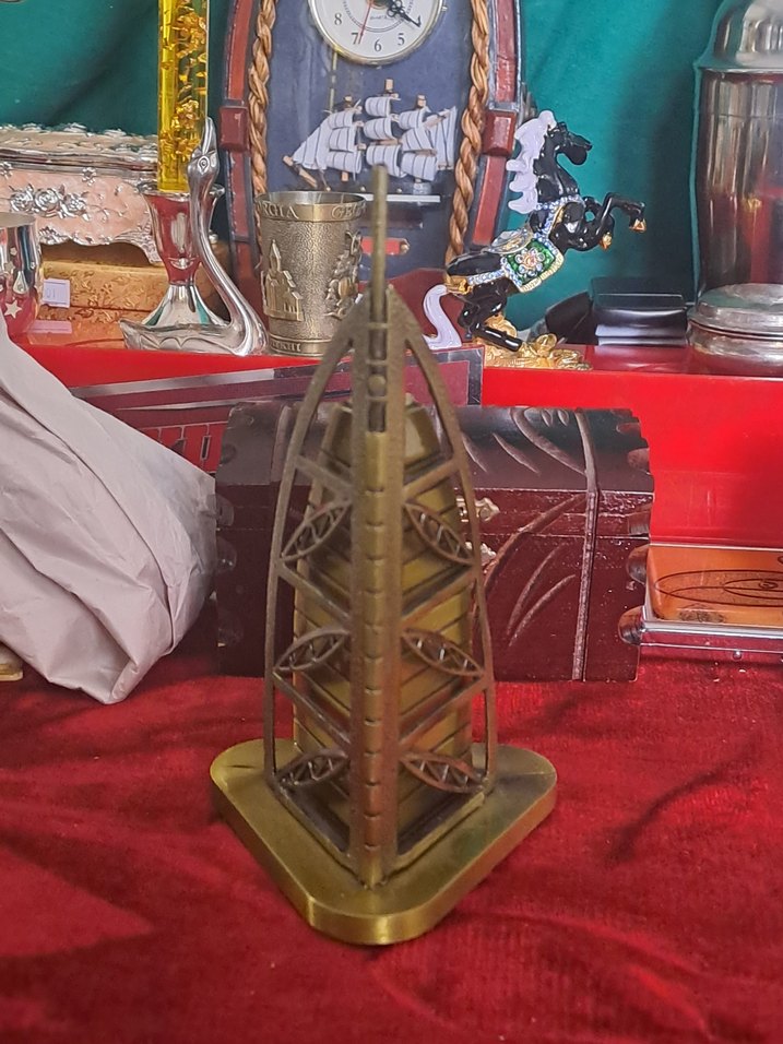 Bronz Renkli Modern Burj Dubai kule - Görsel 3