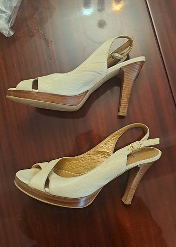 Bej Kadın Dolgu Topuklu Vintage deri Sandalet ayakkabı - Görsel 2