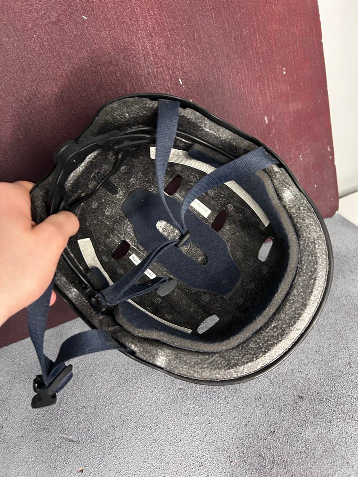 Siyah Kask - Görsel 4