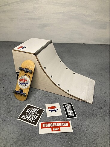 Fingerboard rampası pocket quarter