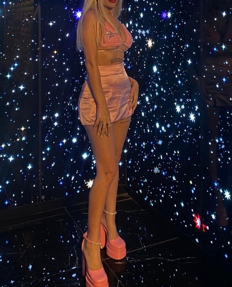 Pembe Kürklü Nakışlı Bikini Üstü - Görsel 4