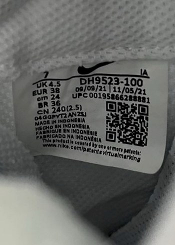 Beyaz Nike Kadın Spor Ayakkabı - Görsel 4