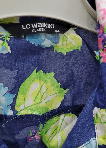 LC Waikiki LCW Çiçek Desenli Mavi Kadın Gömlek