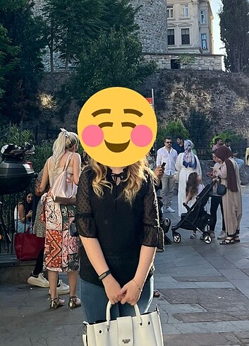 SİYAH BLUZ