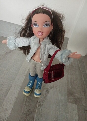 Bratz çanta ve mont