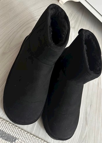H&M Siyah Ugg model suni yünlü bot - Görsel 5