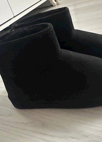 H&M Siyah Ugg model suni yünlü bot - Görsel 4