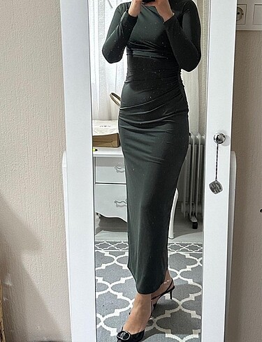 Zara drape detaylı midi elbise koyu yeşil - Görsel 8
