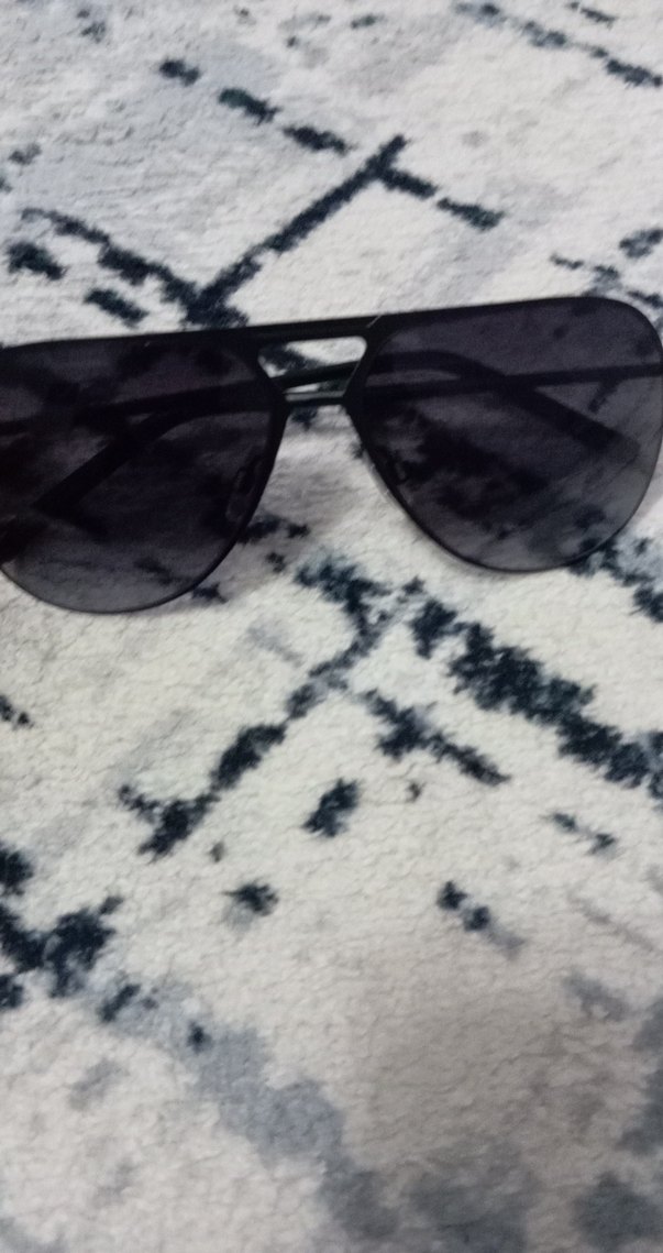 Şeffaf Siyah Kadın Güneş Gözlüğü - Görsel 3