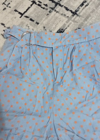 Twist Mavi Puantiyeli Düğmeli Mini Şort