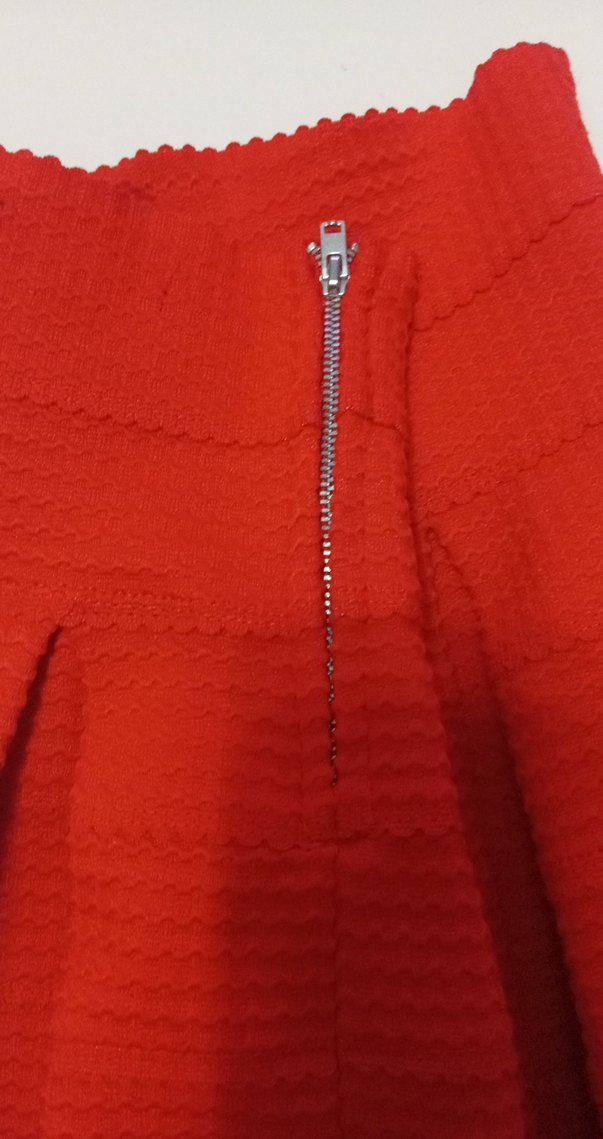 Kırmızı Pilili Midi Kadın Etek - Görsel 5