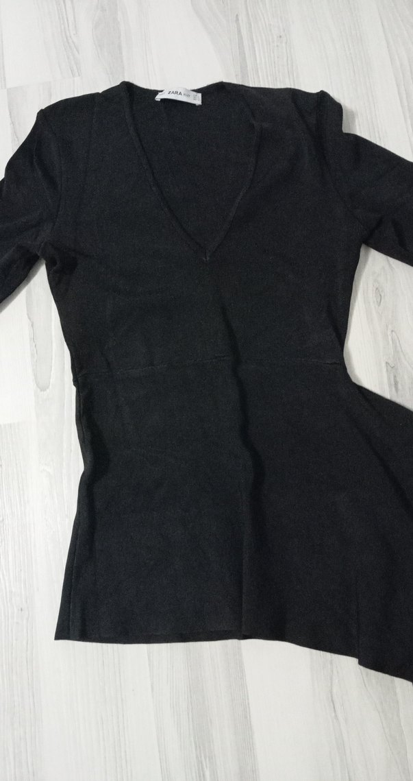 V Yaka Uzun Kollu Siyah Uzun Elbise - Görsel 2