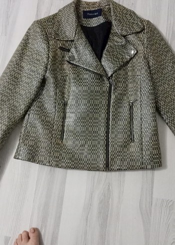 Düğmeli Gri Kısa Kadın Ceket - Görsel 5