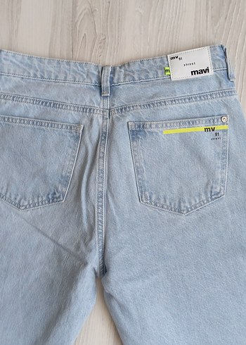 Mavi Loose Fit Yırtık Detaylı Midi Kot Pantolon - Görsel 8