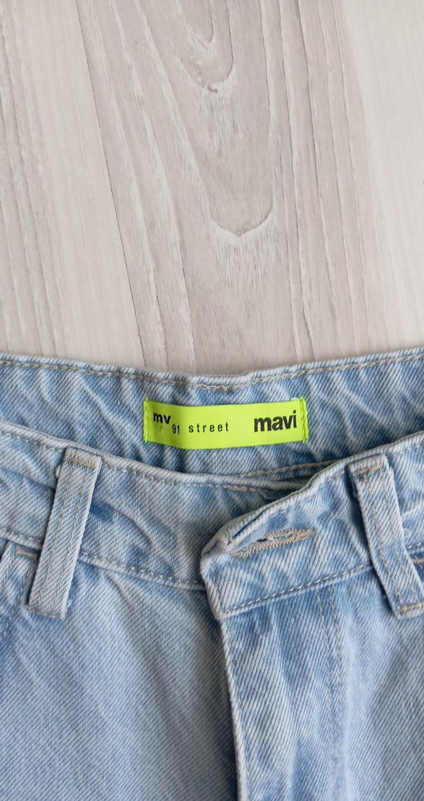 Mavi Loose Fit Yırtık Detaylı Midi Kot Pantolon - Görsel 3