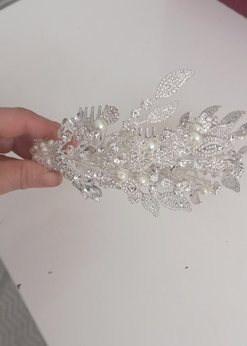 İnci ve Metal Detaylı Saç Aksesuarı gelin tacı - Görsel 2