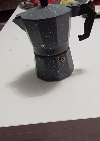 Siyah Granit Görünümlü Kahve Makinesi