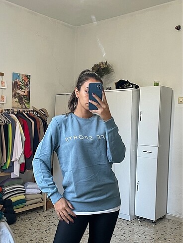 Mavi sweatshirt