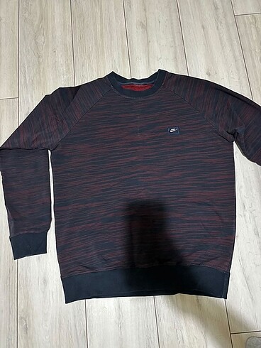 nike sweatshirt