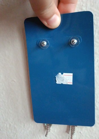 Parlak Uzun Püsküllü Gri Küpeler - Görsel 2