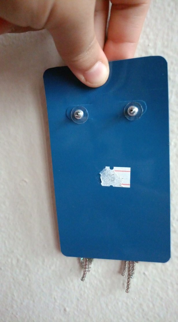 Parlak Uzun Püsküllü Gri Küpeler - Görsel 2