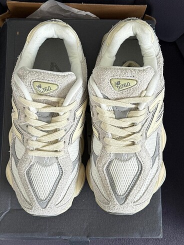 37 Beden New Balance 9060