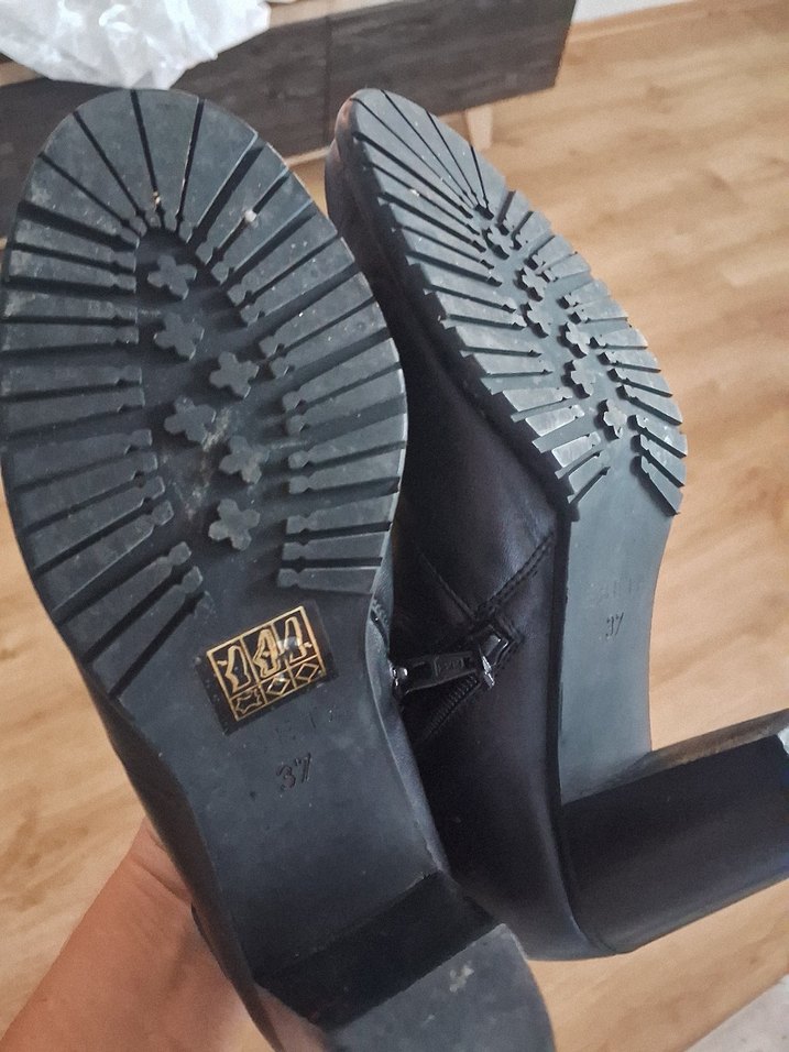 Tokalı Siyah Deri Kadın Biker Bot - Görsel 3