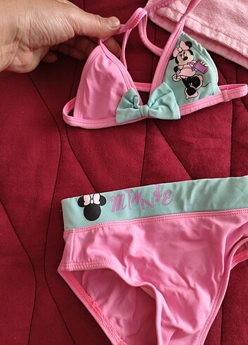 LC Waikiki Çocuk Mayo,bikini,hasır şapkalar,deniz ayakkabısı ve havlusu