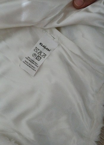 Kız Çocuk Beyaz Kürk Detaylı Bolero - Görsel 5