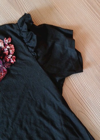 Kız Çocuk Siyah Kısa Kollu Fırfırlı Tişört - Görsel 3