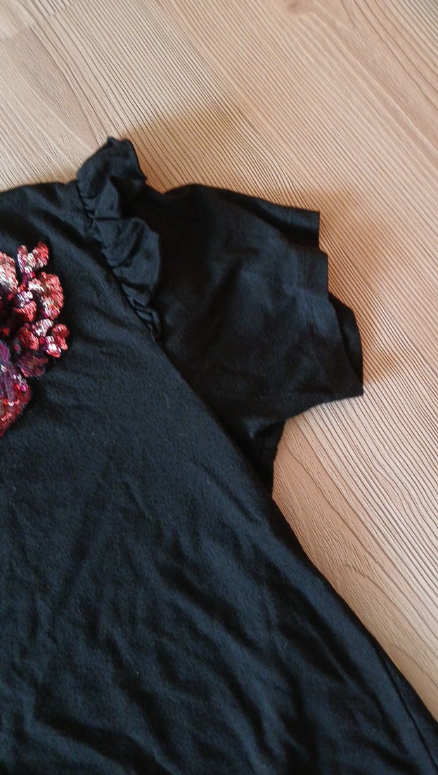 Kız Çocuk Siyah Kısa Kollu Fırfırlı Tişört - Görsel 3