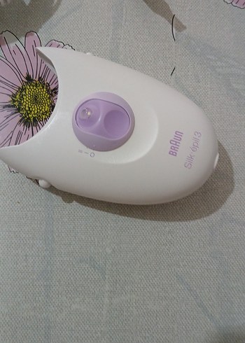 Beyaz Braun Epilatör ve Şarj Aleti - Görsel 4