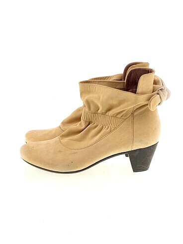 Elle Babet %70 İndirimli.