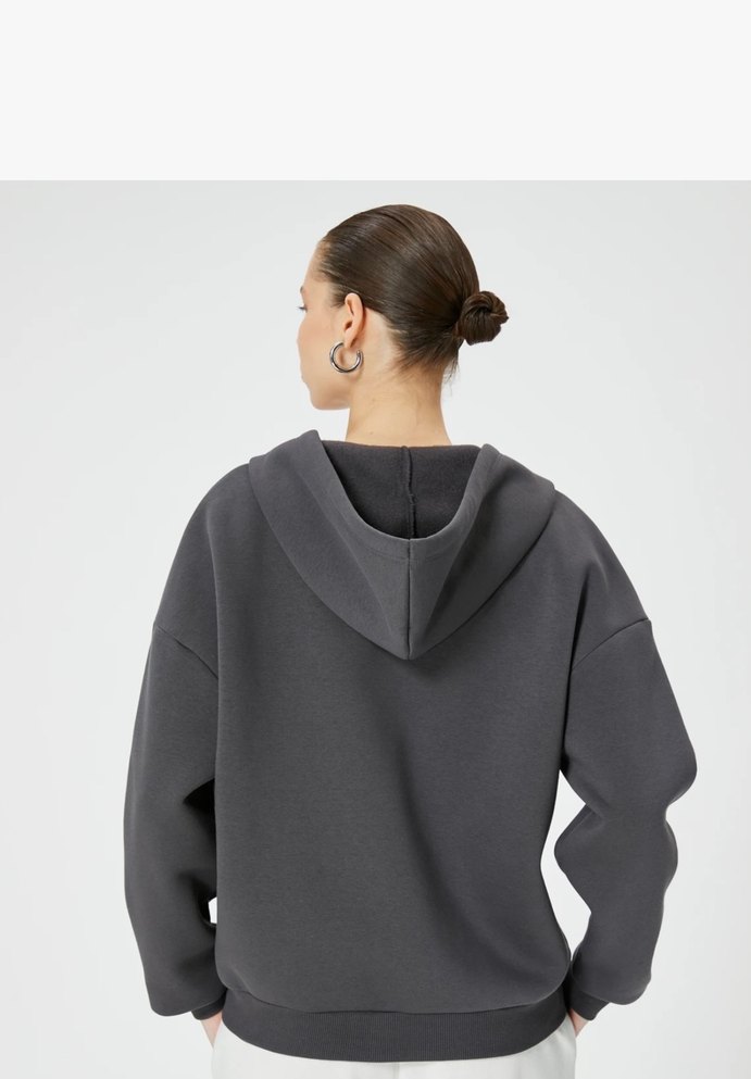 Gri Kadın Kapüşonlu Rahat Eşofman Üstü - Görsel 3