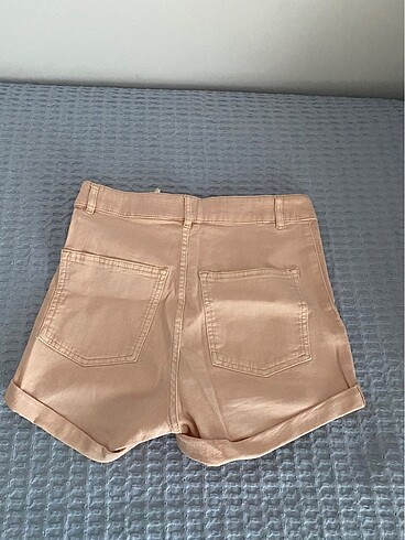 H&M sort