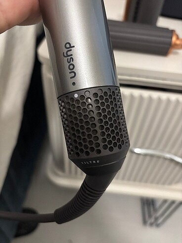 Dyson airwrap
